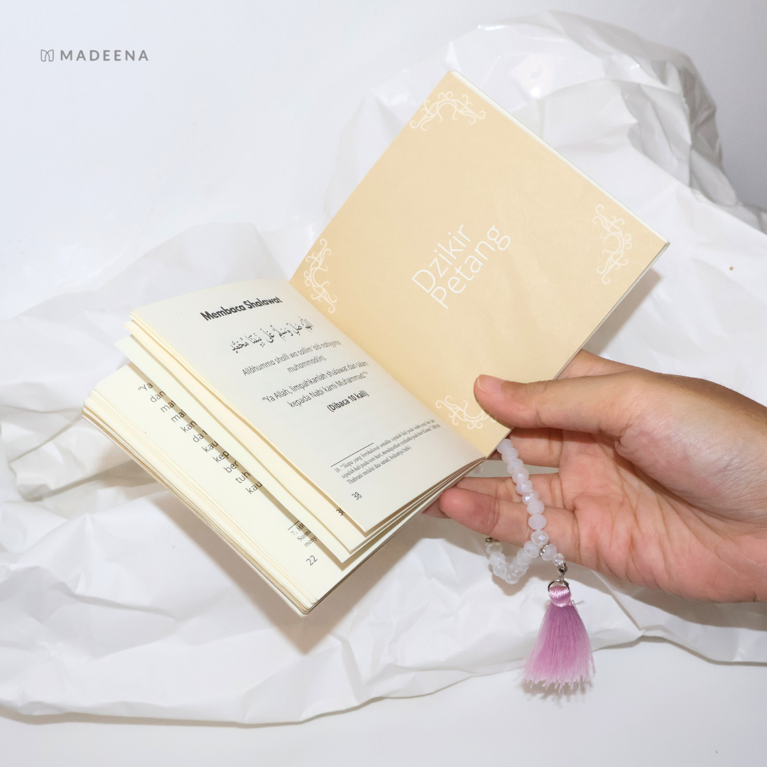 Souvenir Buku Dzikir Pagi Petang & Tasbih Aesthetic Swarovski